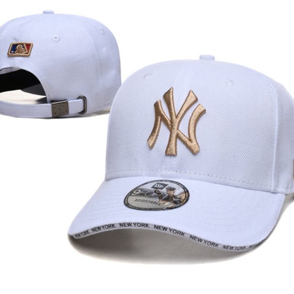 MLB New York Yankees 9Forty Baseball Cap Adjustable Adult Size - Picture 1 of 1